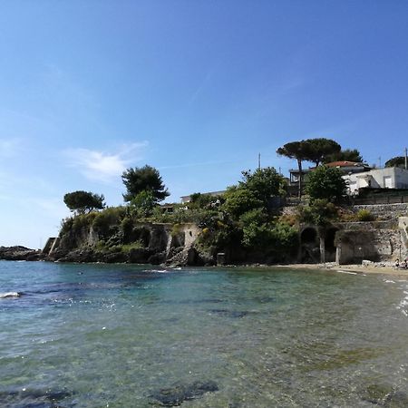 Villa Ninetta-Isabella Gaeta Exteriör bild